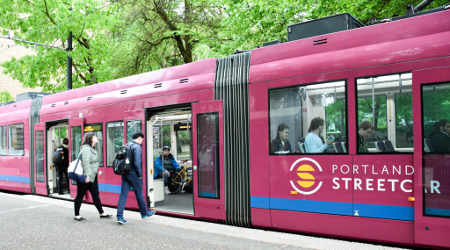 Portland to buy two new streetcars