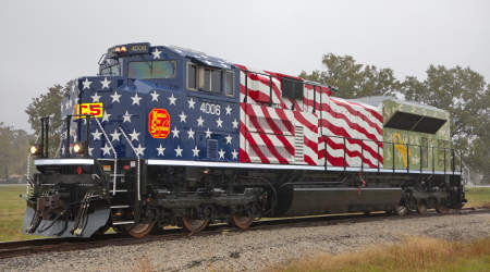 KCS locomotive sports patriotic paint scheme to honor vets